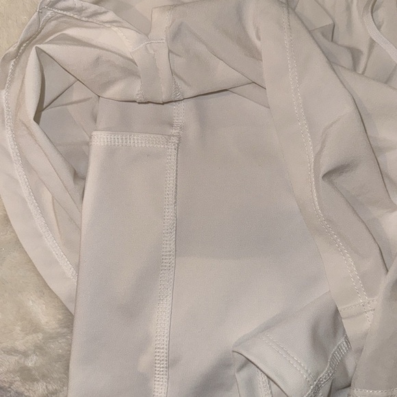 NIKE white shorts - Picture 6 of 7